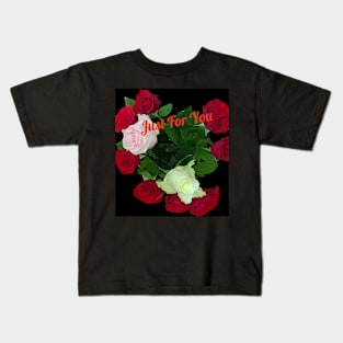 Roses in red Kids T-Shirt